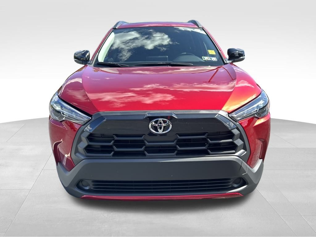 2026 Toyota Corolla Cross LE photo 8