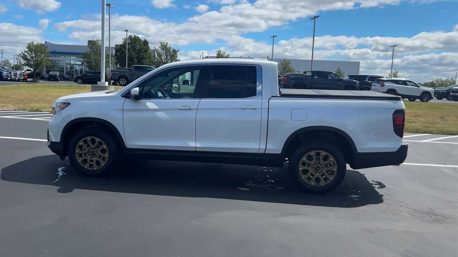 2023 Honda Ridgeline RTL photo 4