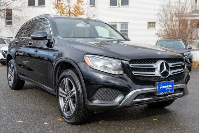 2019 Mercedes Benz GLC 300 4MATIC photo 3