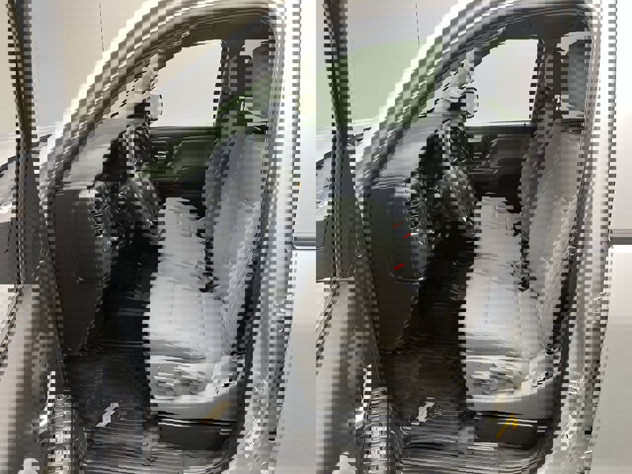 2019 Chevrolet Silverado 1500 photo 3