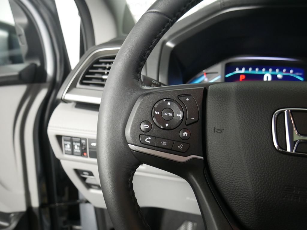2023 Honda Odyssey EX-L photo 18
