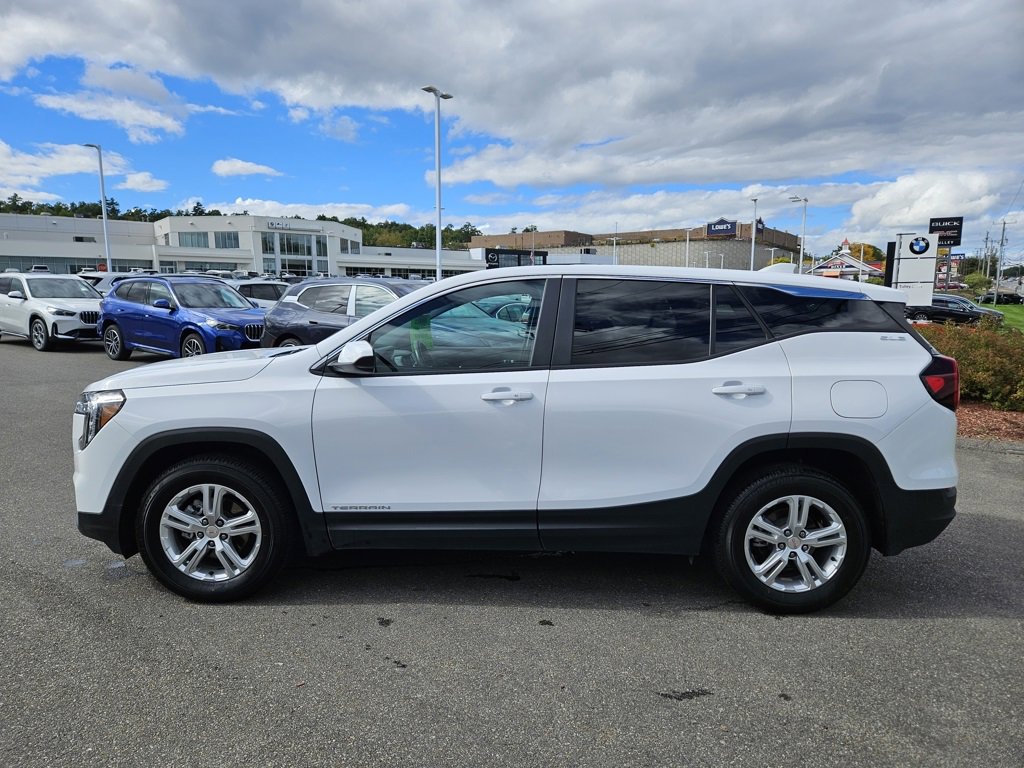 2024 Gmc Terrain SLE photo 2