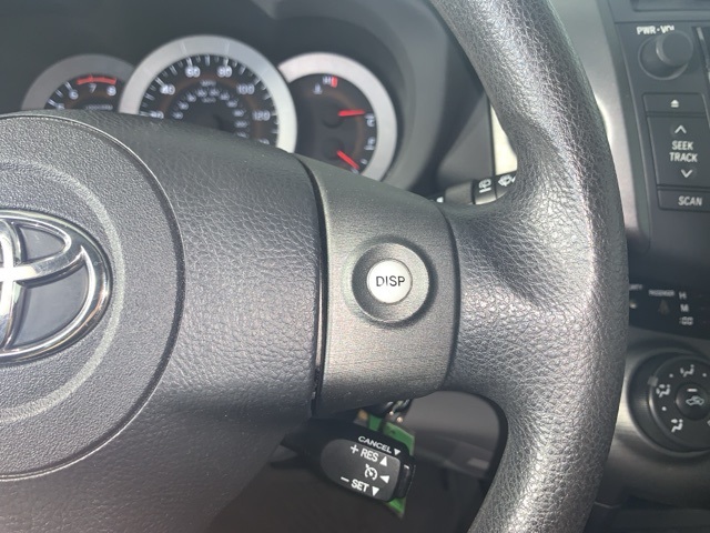2011 Toyota RAV4 Base photo 14