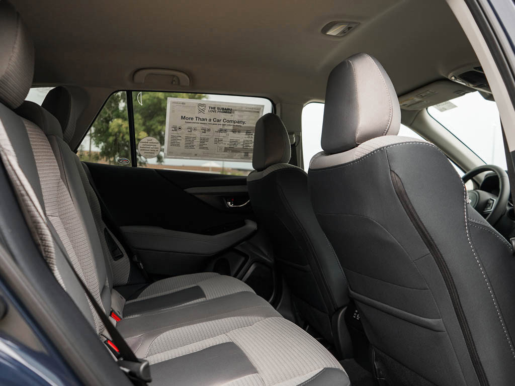2025 Subaru Outback Premium photo 10