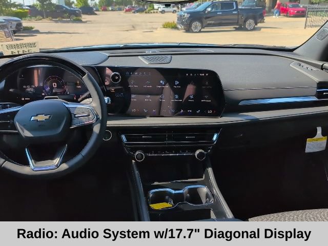 2026 Chevrolet Traverse photo 2