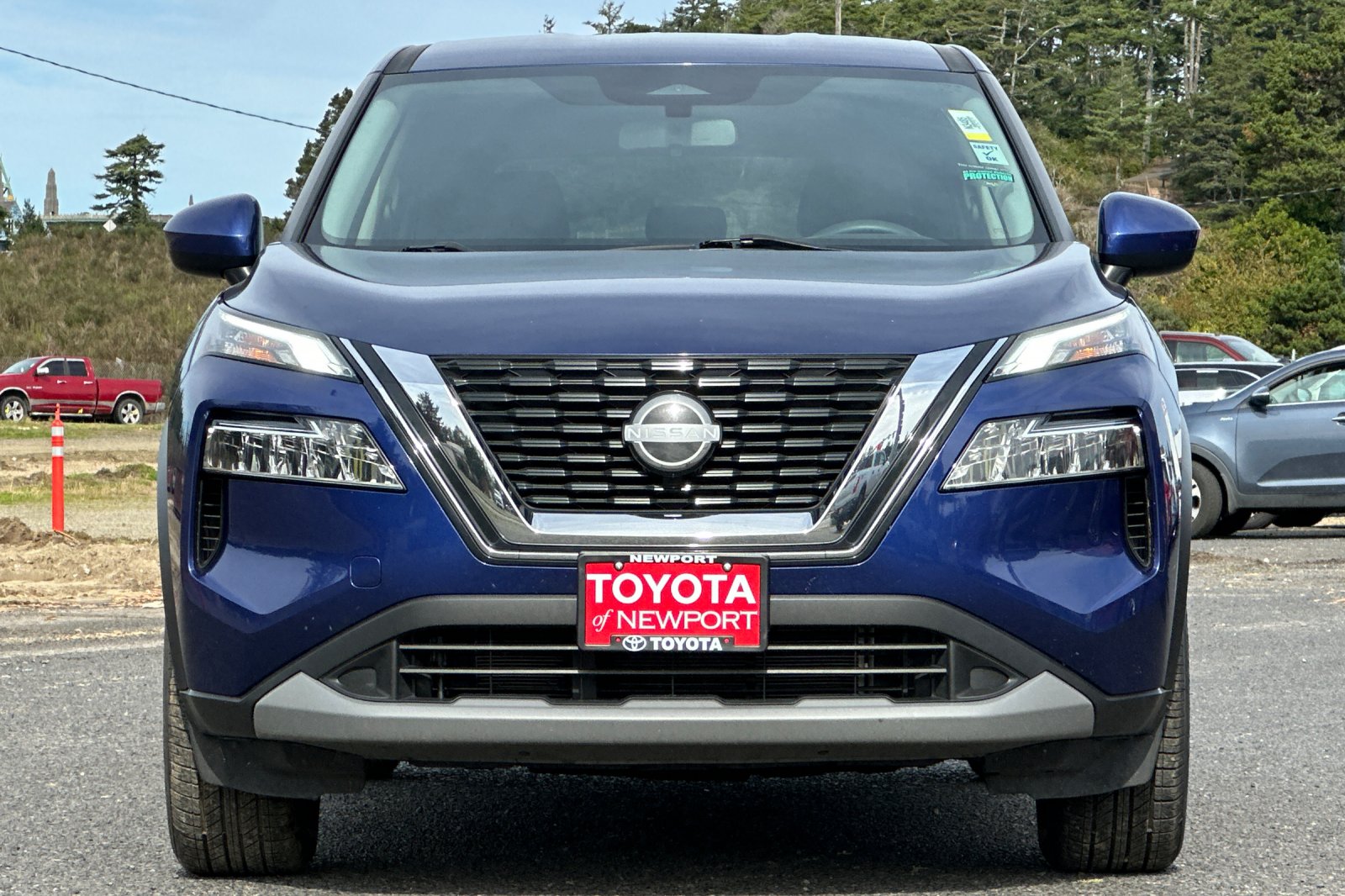 2023 Nissan Rogue SV photo 4