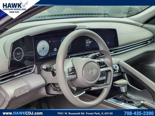 2024 HYUNDAI ELANTRA - Image 9