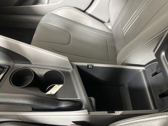 2025 Hyundai Elantra SEL Sport photo 18
