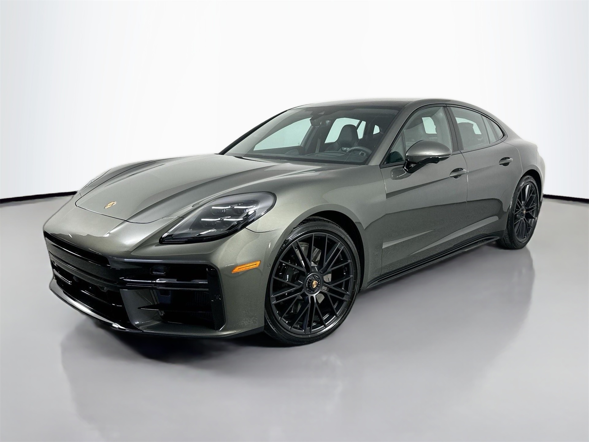 2025 Porsche Panamera GTS