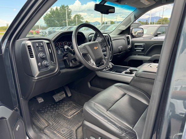 2018 Chevrolet Silverado 1500 LTZ photo 3
