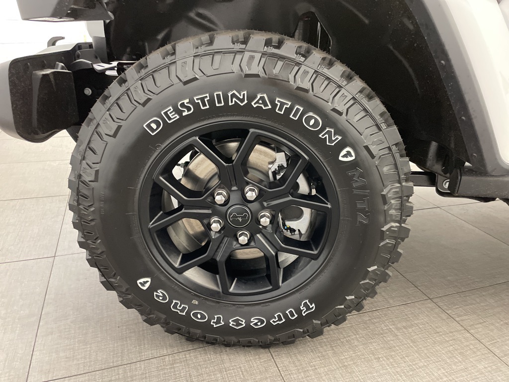 2025 Jeep Gladiator Willys photo 6