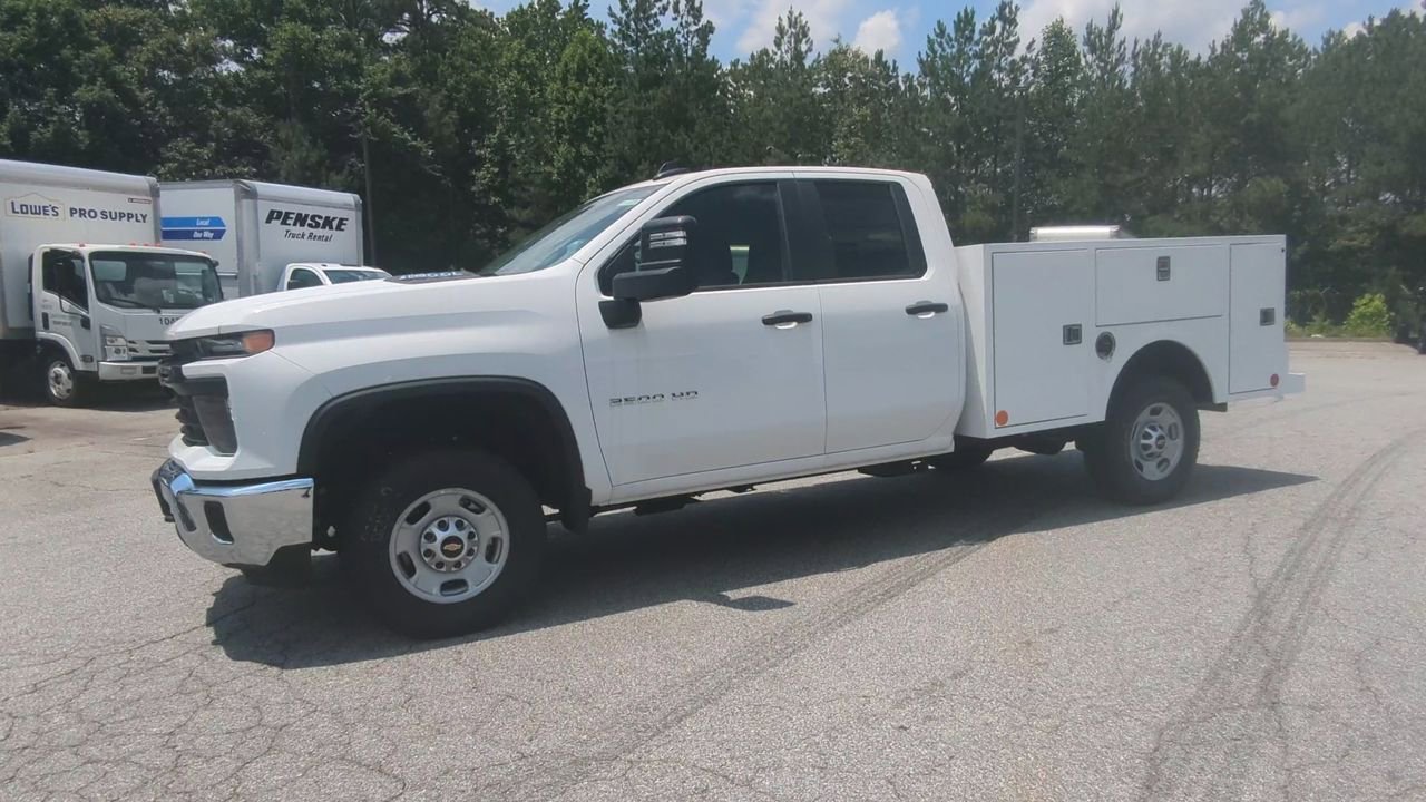 2025 Chevrolet Silverado 2500HD photo 4