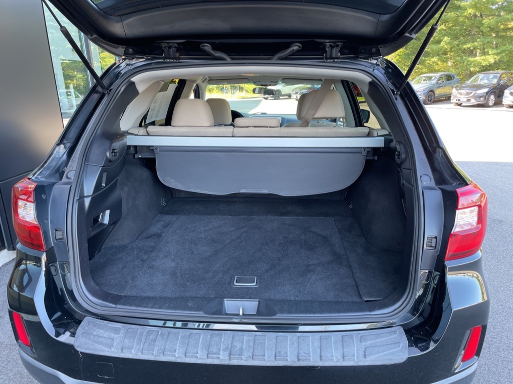 2016 Subaru Outback 2.5i Premium photo 4