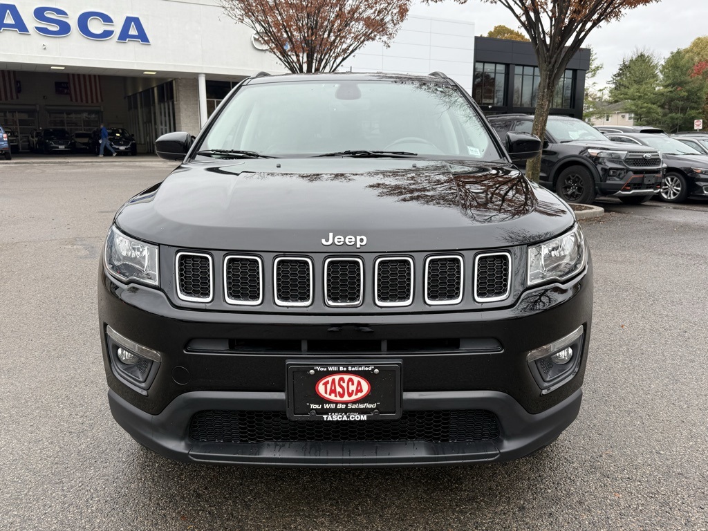 2021 Jeep Compass Latitude photo 2
