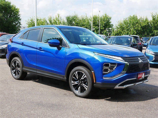2025 Mitsubishi Eclipse Cross SE's photo