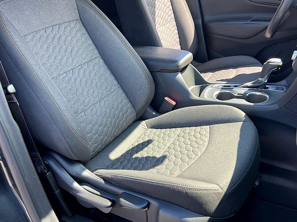 2019 Chevrolet Equinox LT photo 14