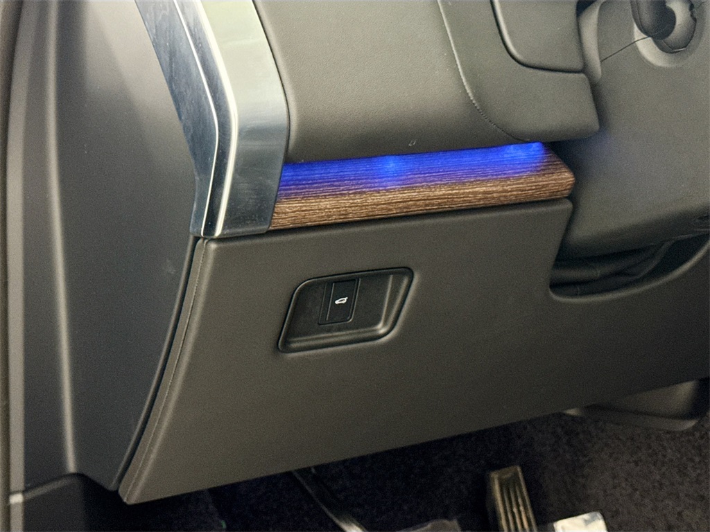 2024 Land Rover Range Rover Autobiography photo 2