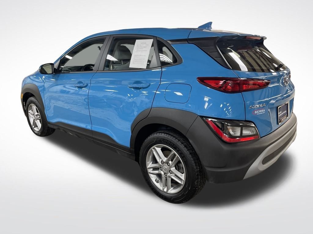 2023 Hyundai Kona SE photo 3