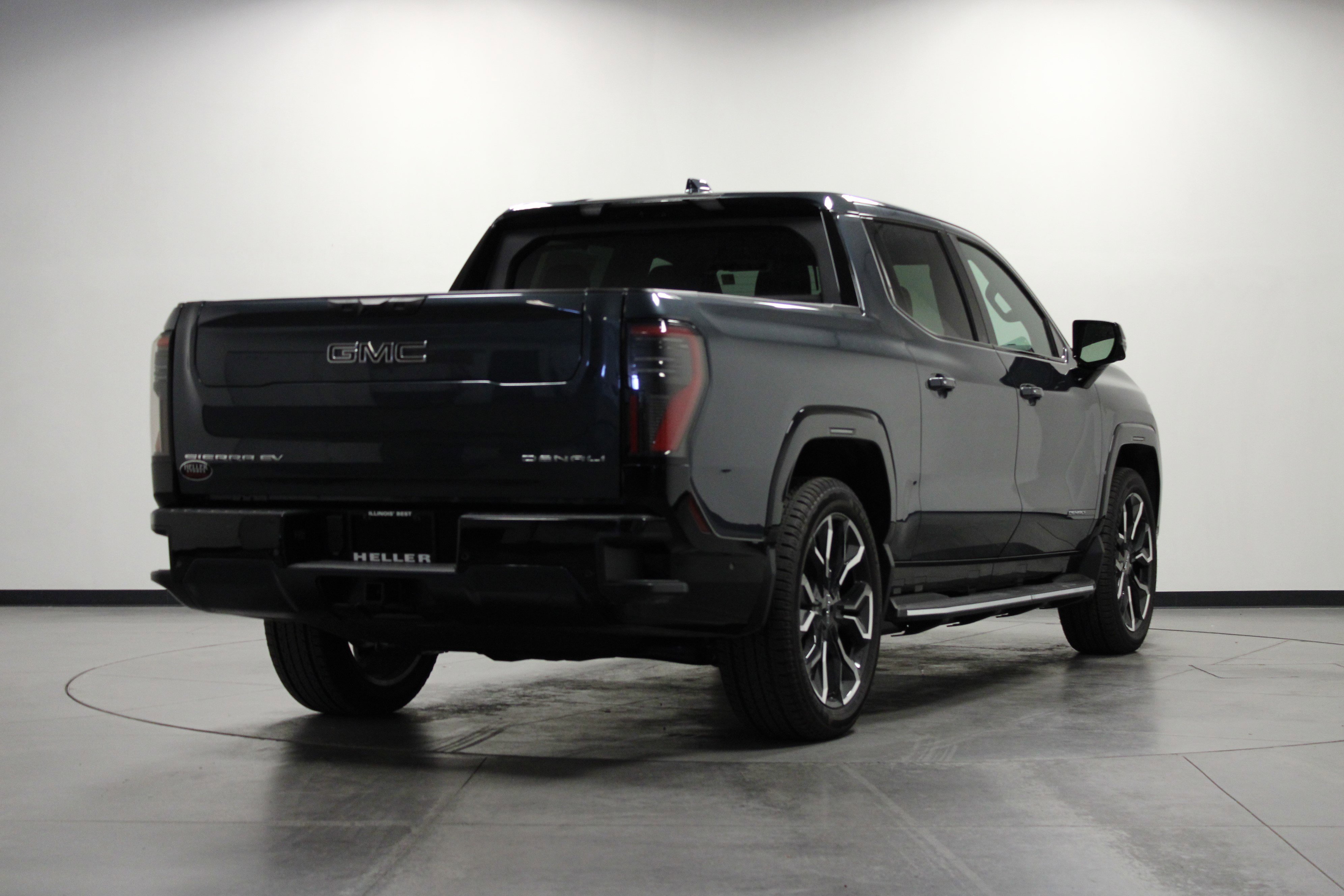 2025 Gmc Sierra EV Denali photo 3