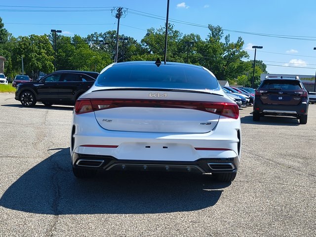 2022 Kia K5 GT-Line photo 14