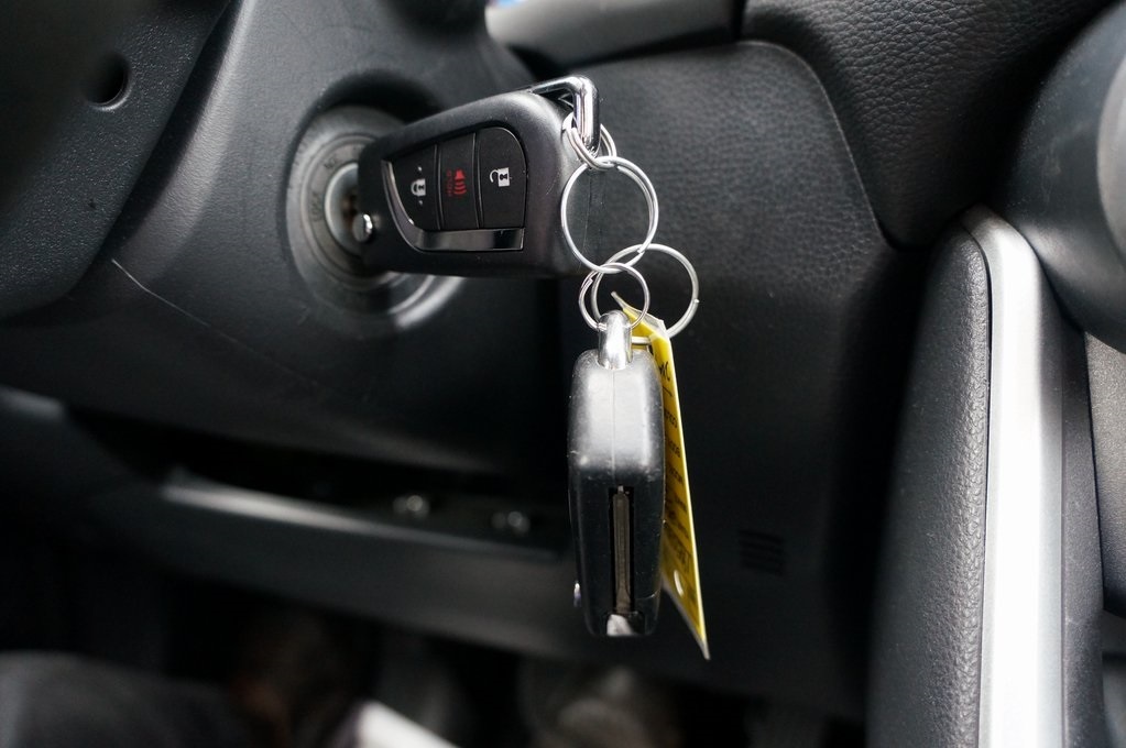 2021 Toyota RAV4 Hybrid LE photo 25