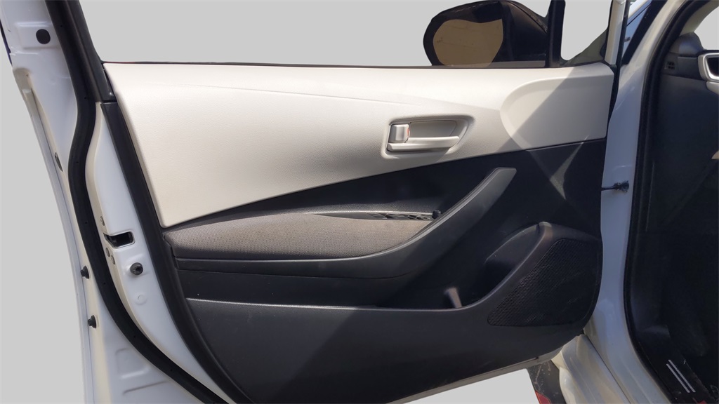 2024 Toyota Corolla Hybrid LE photo 15