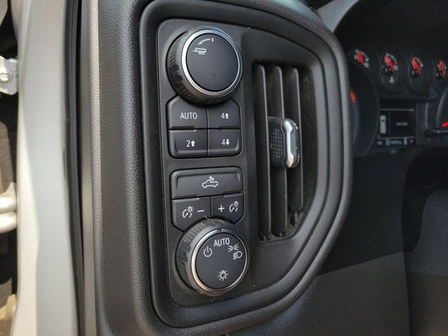 2019 Chevrolet Silverado 1500 Custom Trail Boss photo 13