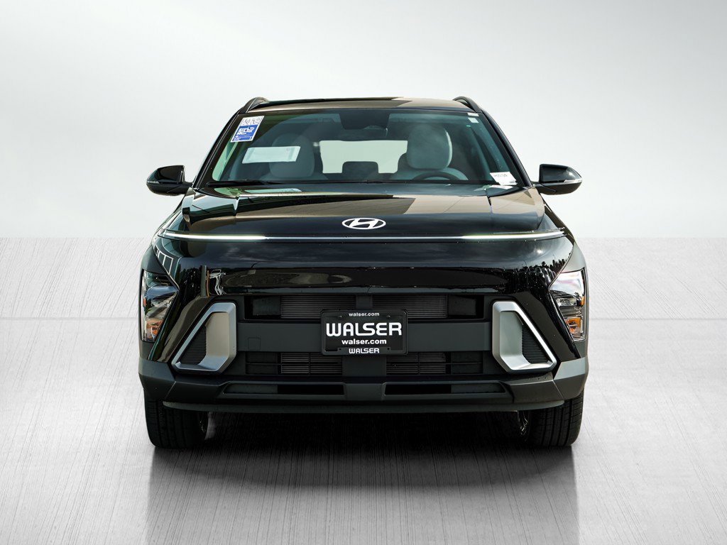 2026 Hyundai Kona SEL photo 2