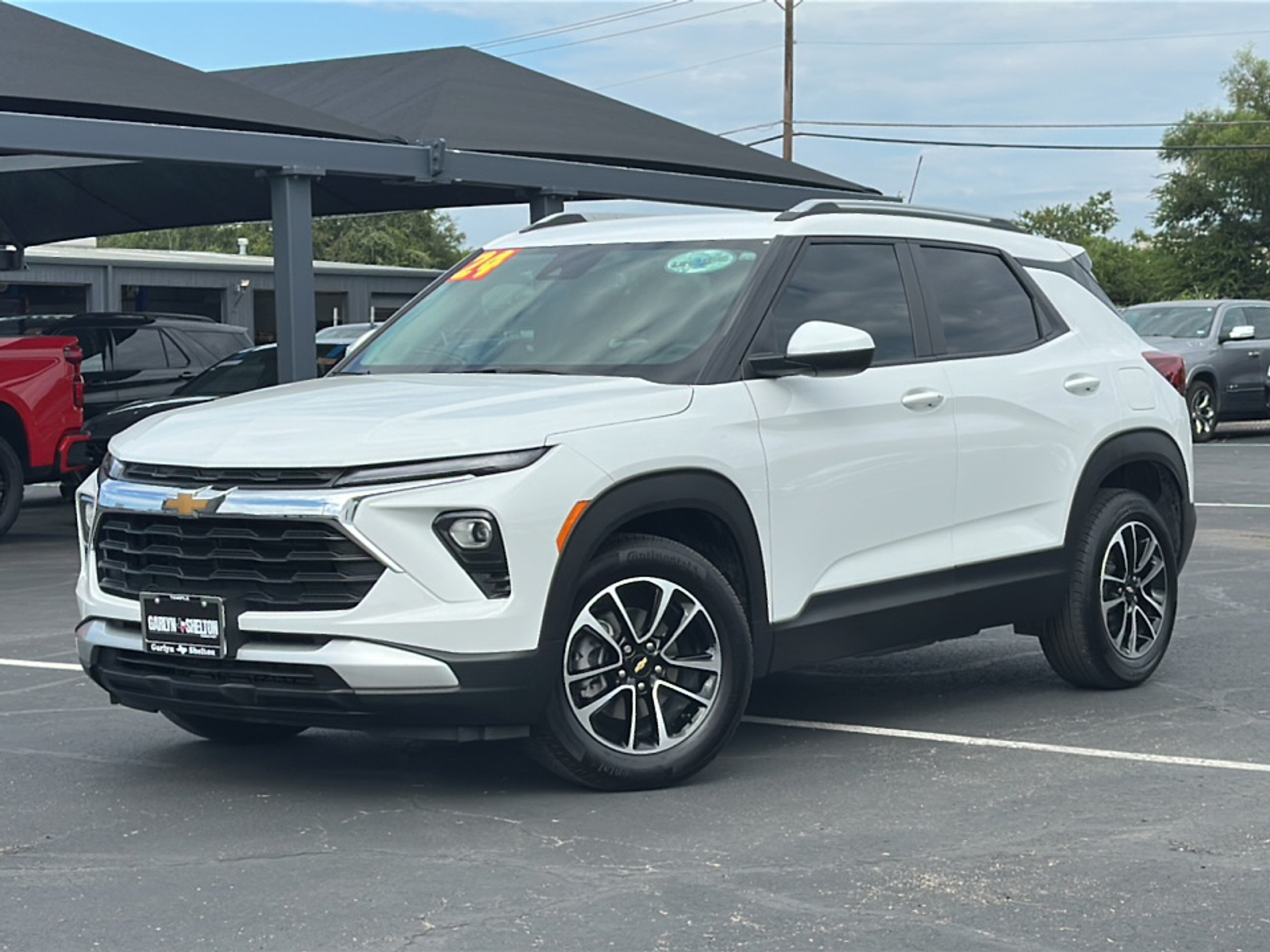 2024 Chevrolet Trailblazer LT photo 2