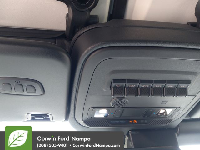 New 2025 Marsh Gray Ford Badlands image 24