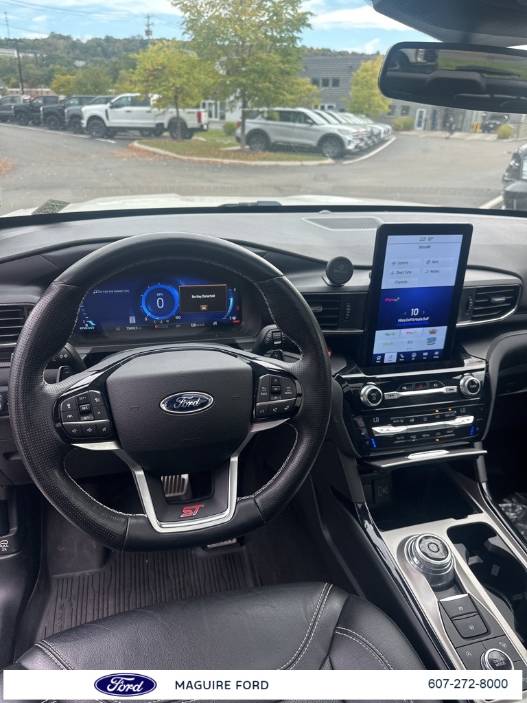 2021 Ford Explorer ST photo 12