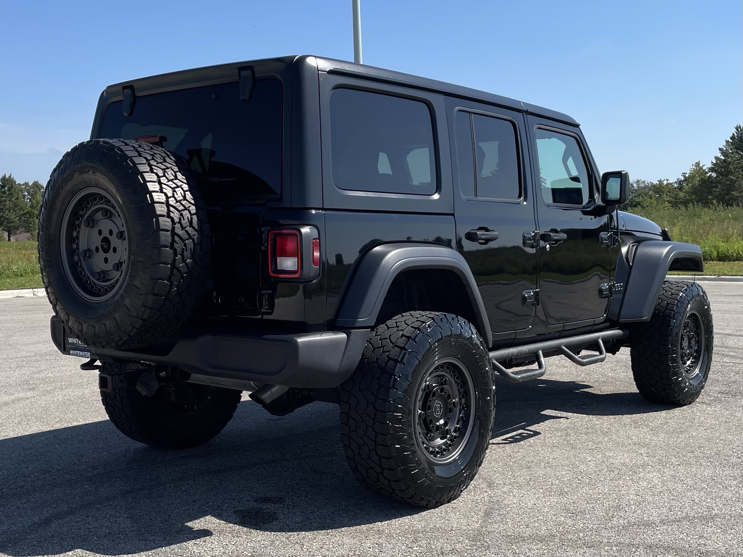 2020 Jeep Wrangler Unlimited Willys photo 4
