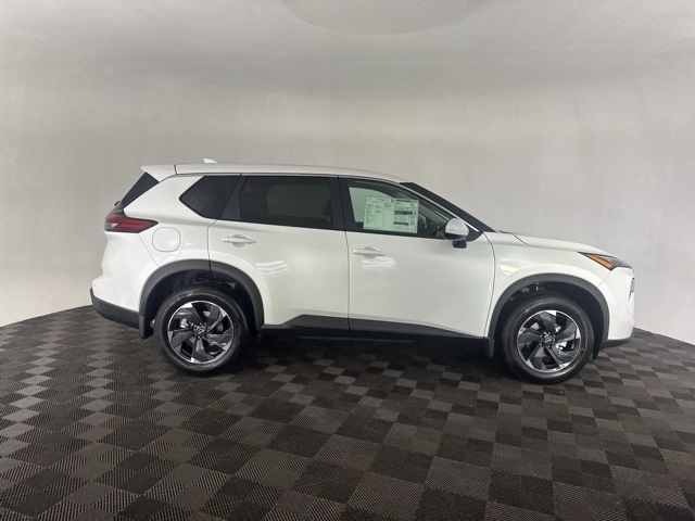 2026 Nissan Rogue SV photo 2