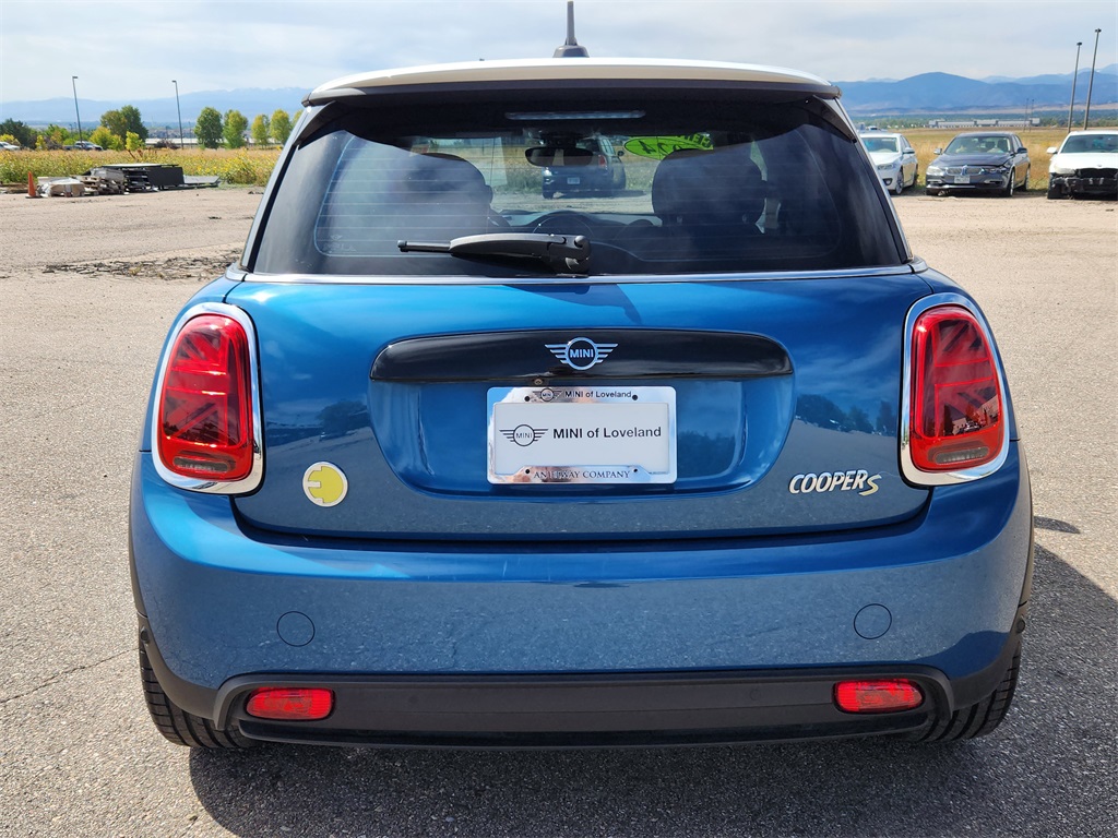 2024 Mini Cooper 2 Door Hardtop SE photo 11