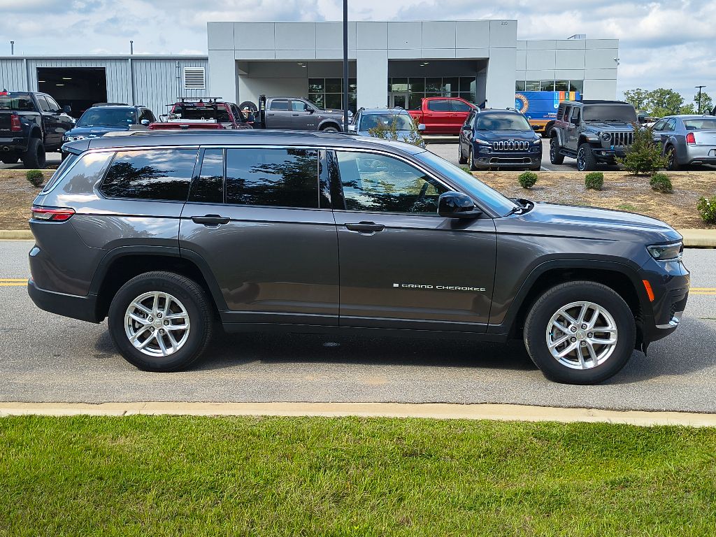 2024 Jeep Grand Cherokee Laredo X photo 9