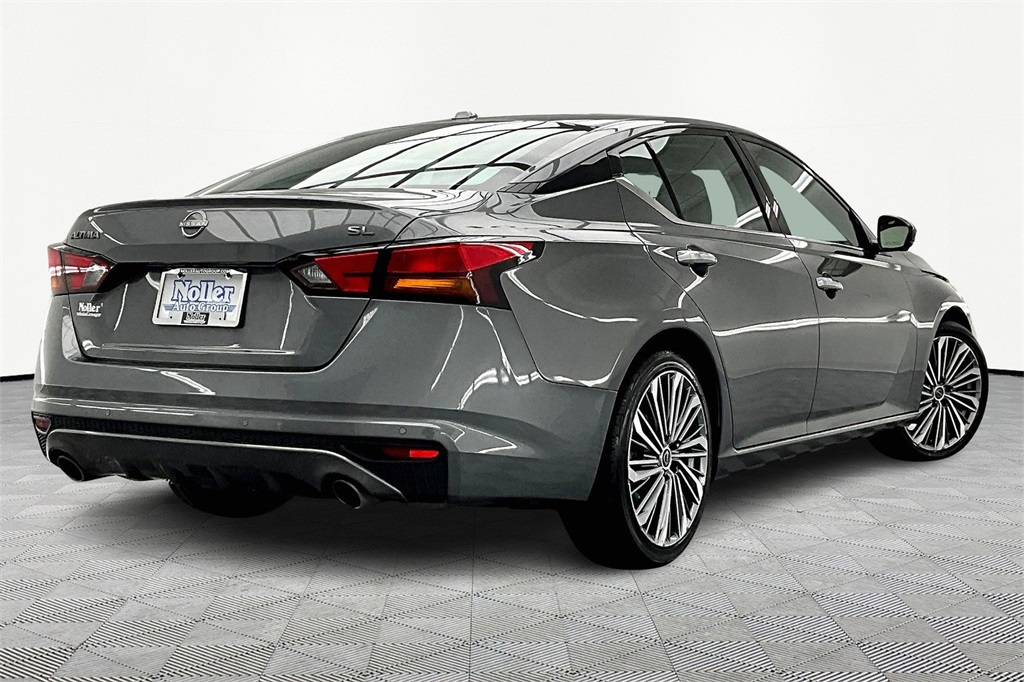 Used 2023 Nissan Altima SL with VIN 1N4BL4EV2PN417005 for sale in Kansas City