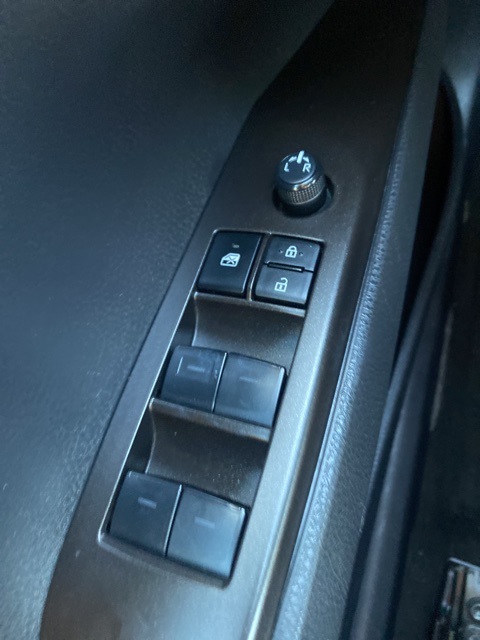 2024 Toyota Camry SE photo 14