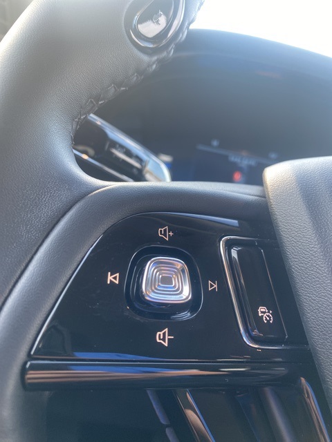 2023 Lincoln Corsair Standard photo 22