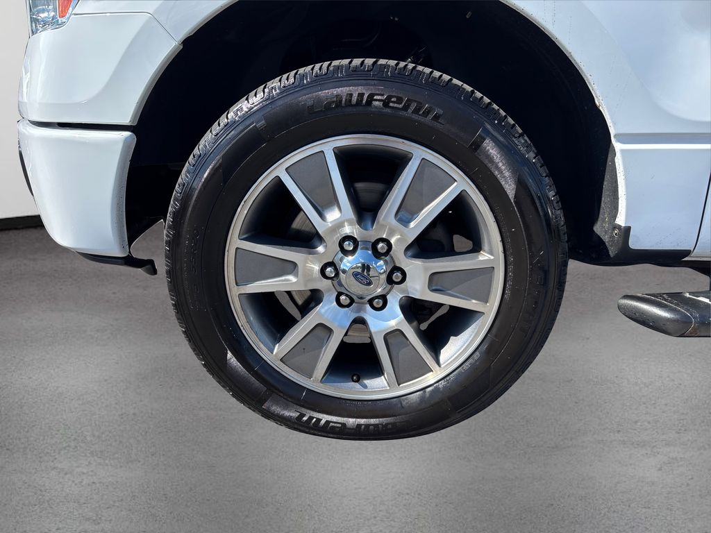 2014 Ford F-150 STX photo 10