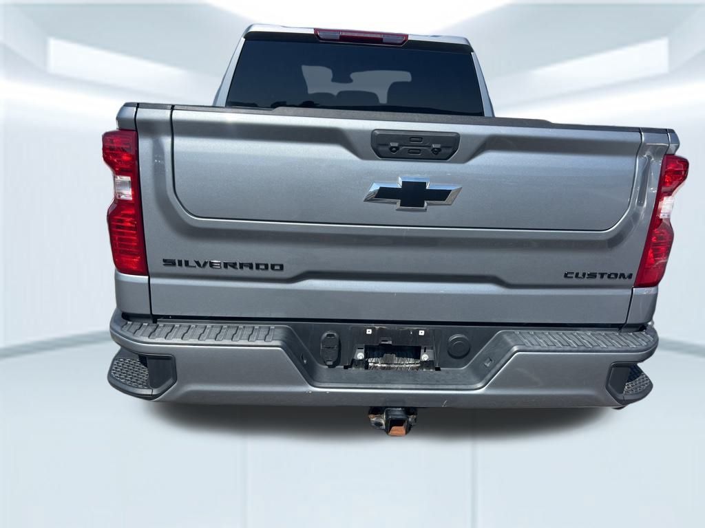 2024 Chevrolet Silverado 1500 Custom photo 8