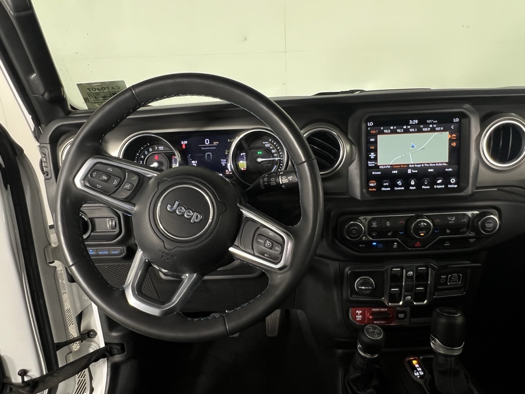 2023 Jeep Wrangler Rubicon 4xe photo 11