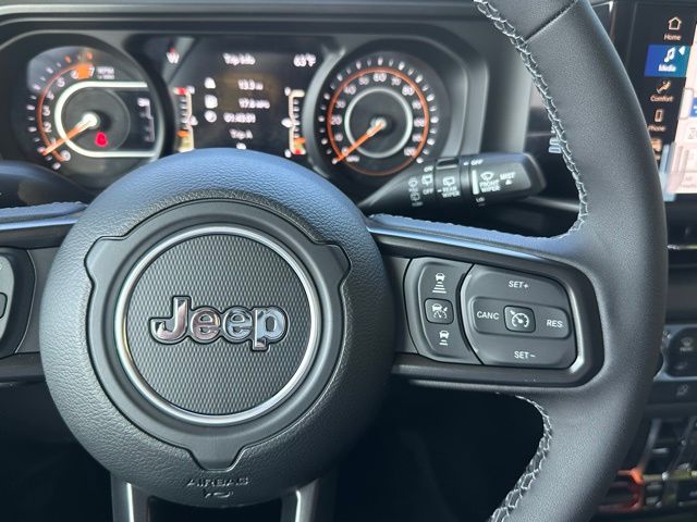 2025 Jeep Wrangler Rubicon photo 20