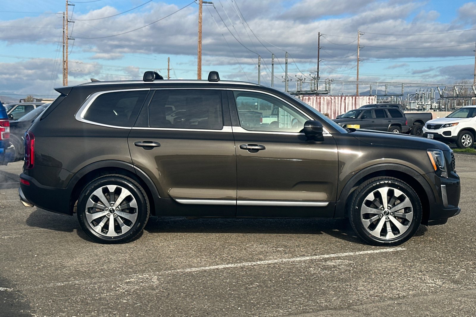 2020 Kia Telluride S photo 3