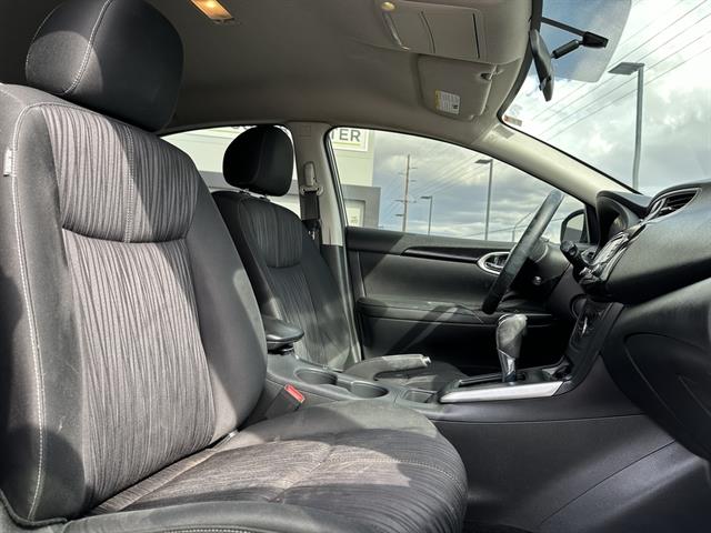 2018 Nissan Sentra S photo 8