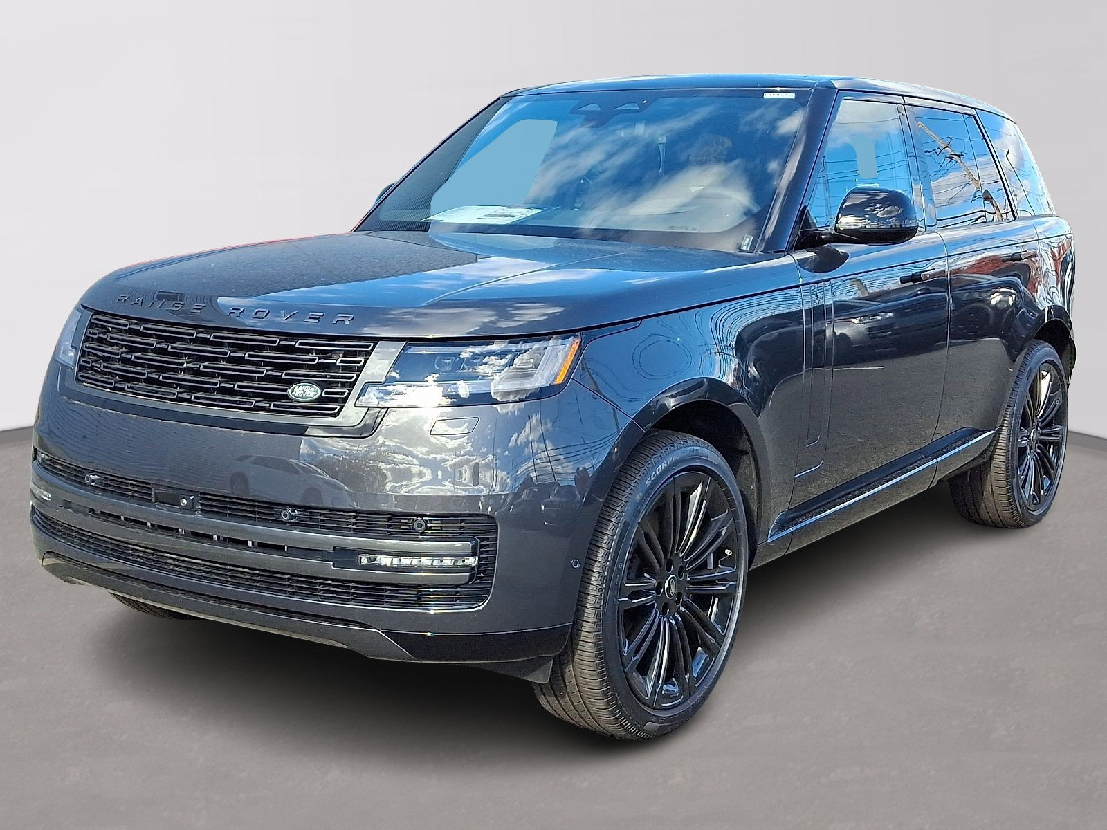 2025 Land Rover Range Rover SE's photo