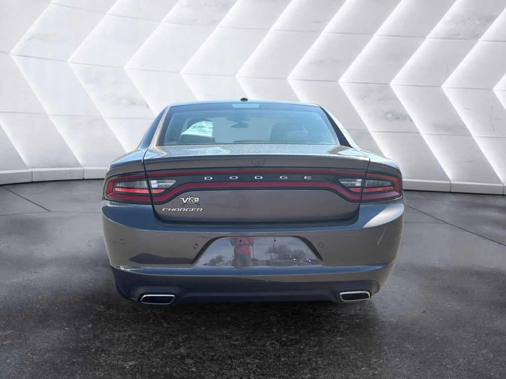 2022 Dodge Charger SXT photo 5