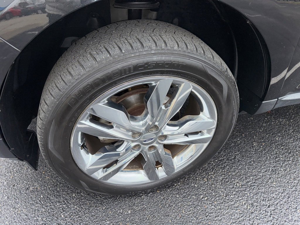 2013 Ford Edge Limited Sport photo 3