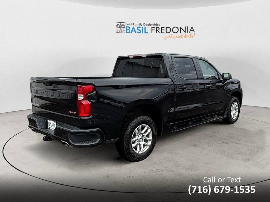 2024 Chevrolet Silverado 1500 RST photo 4