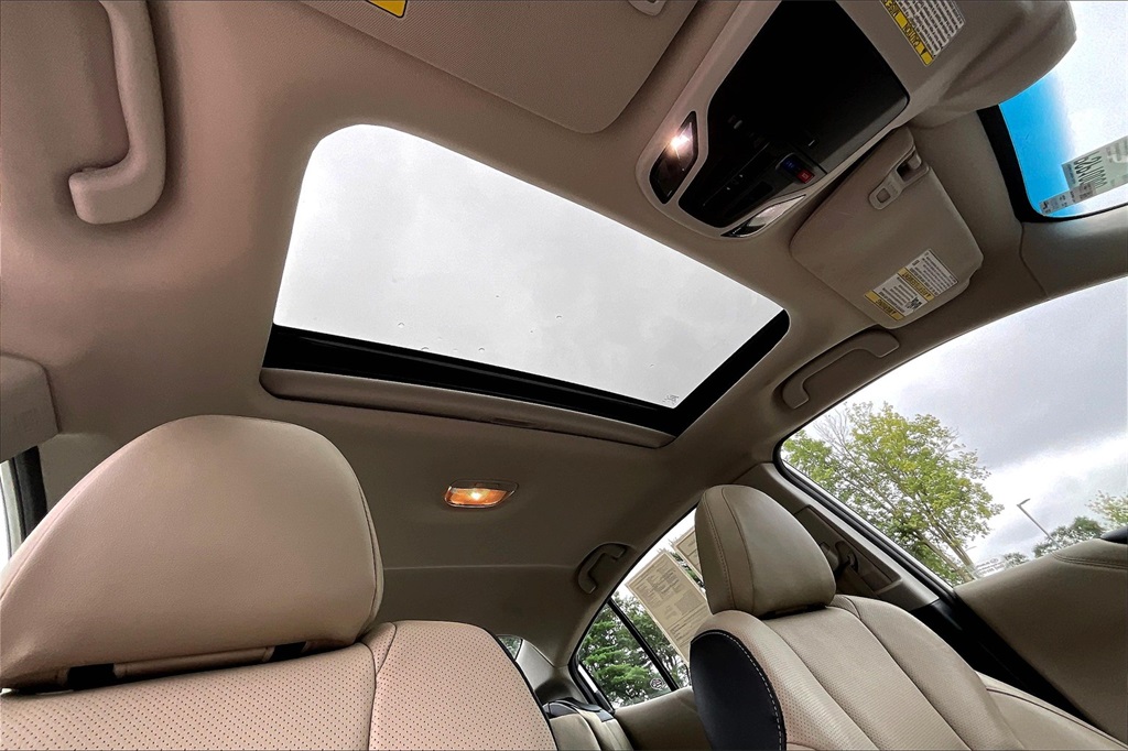 2022 Subaru Legacy Limited XT photo 22