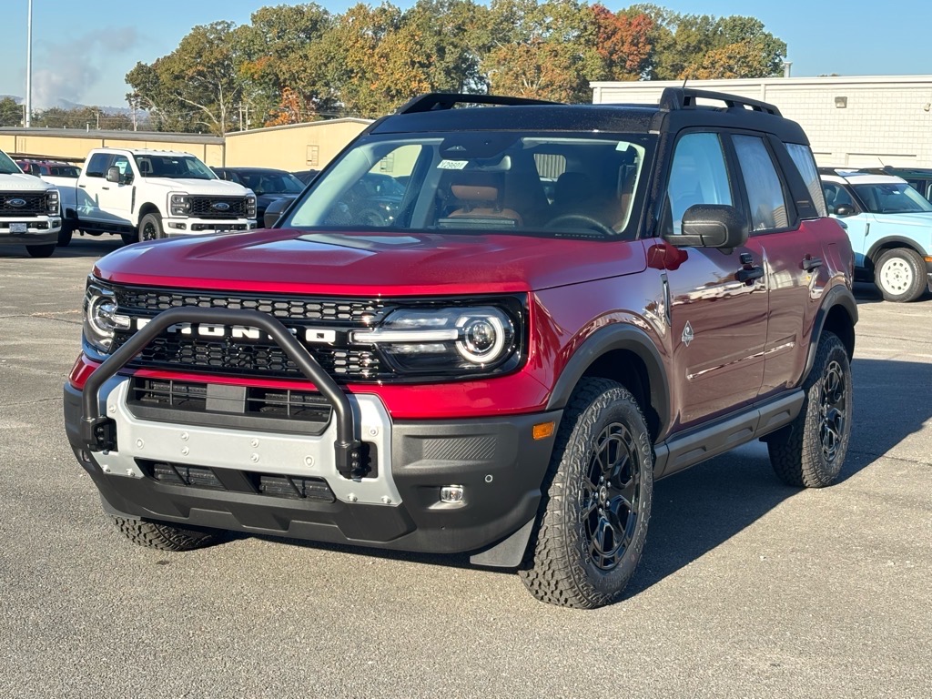 2025 Ford Bronco Sport Outer Banks's photo